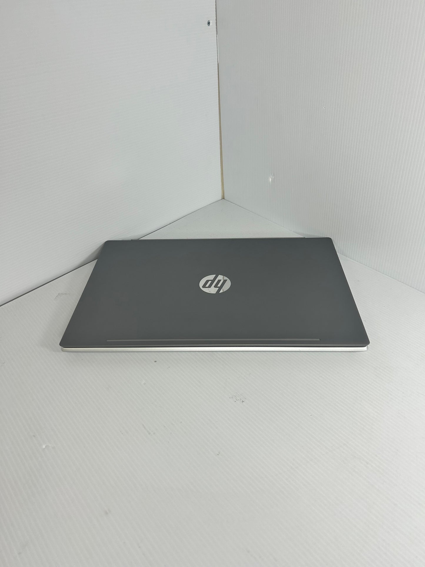HP Pavillion 15-EW1004NA
