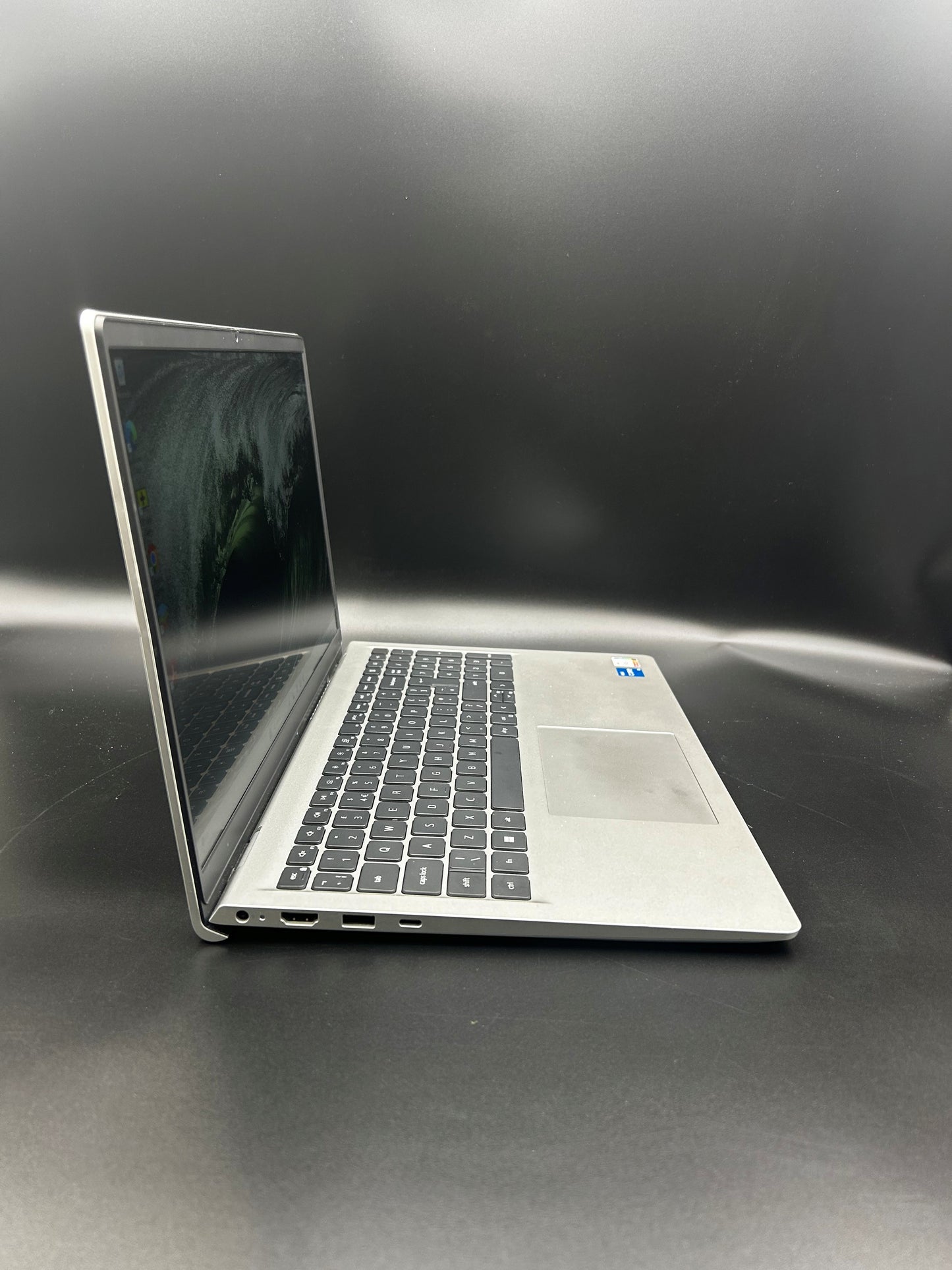 Dell Inspiron 15 3530