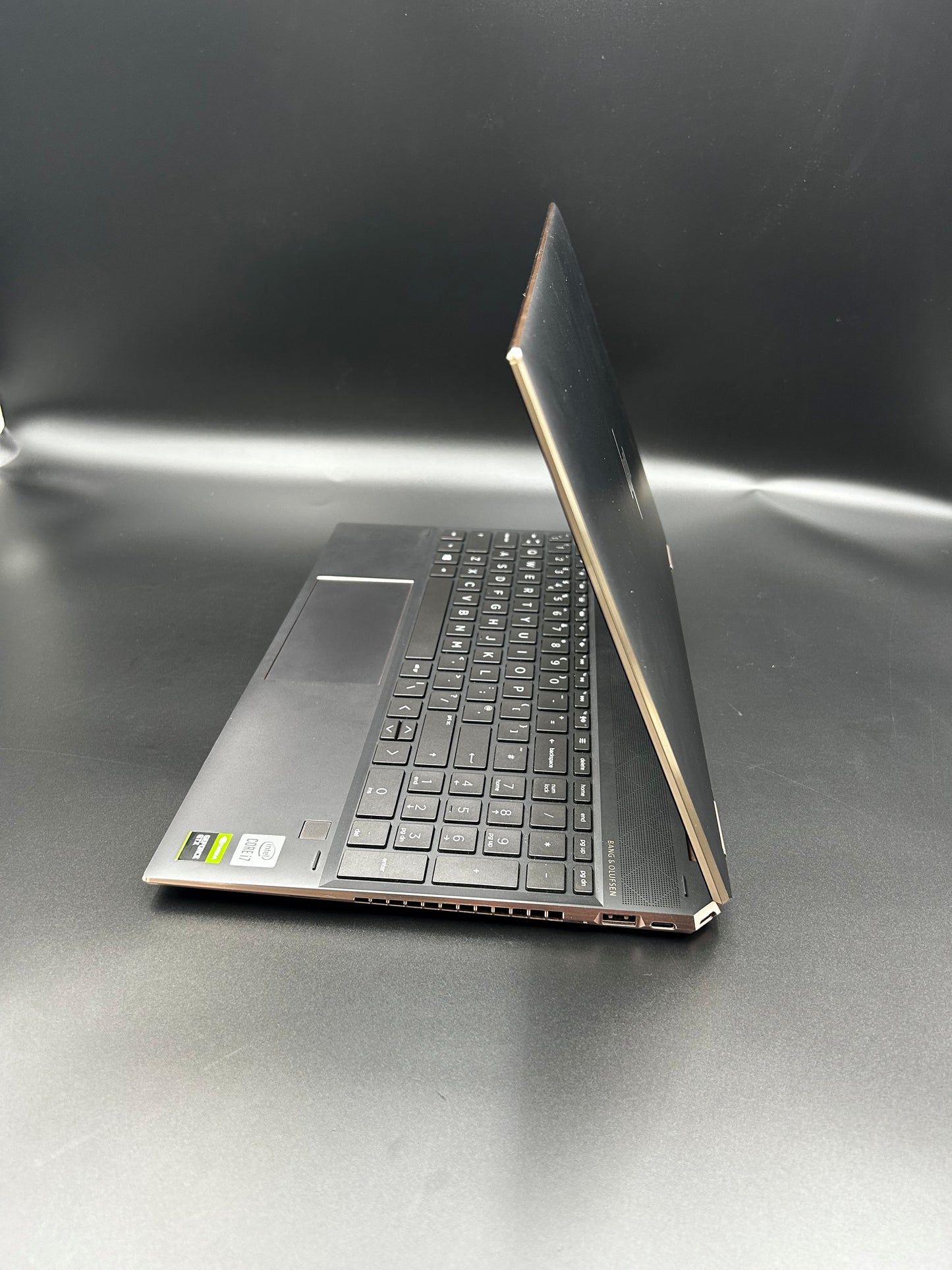 HP Spectre x360 15-eb0001na