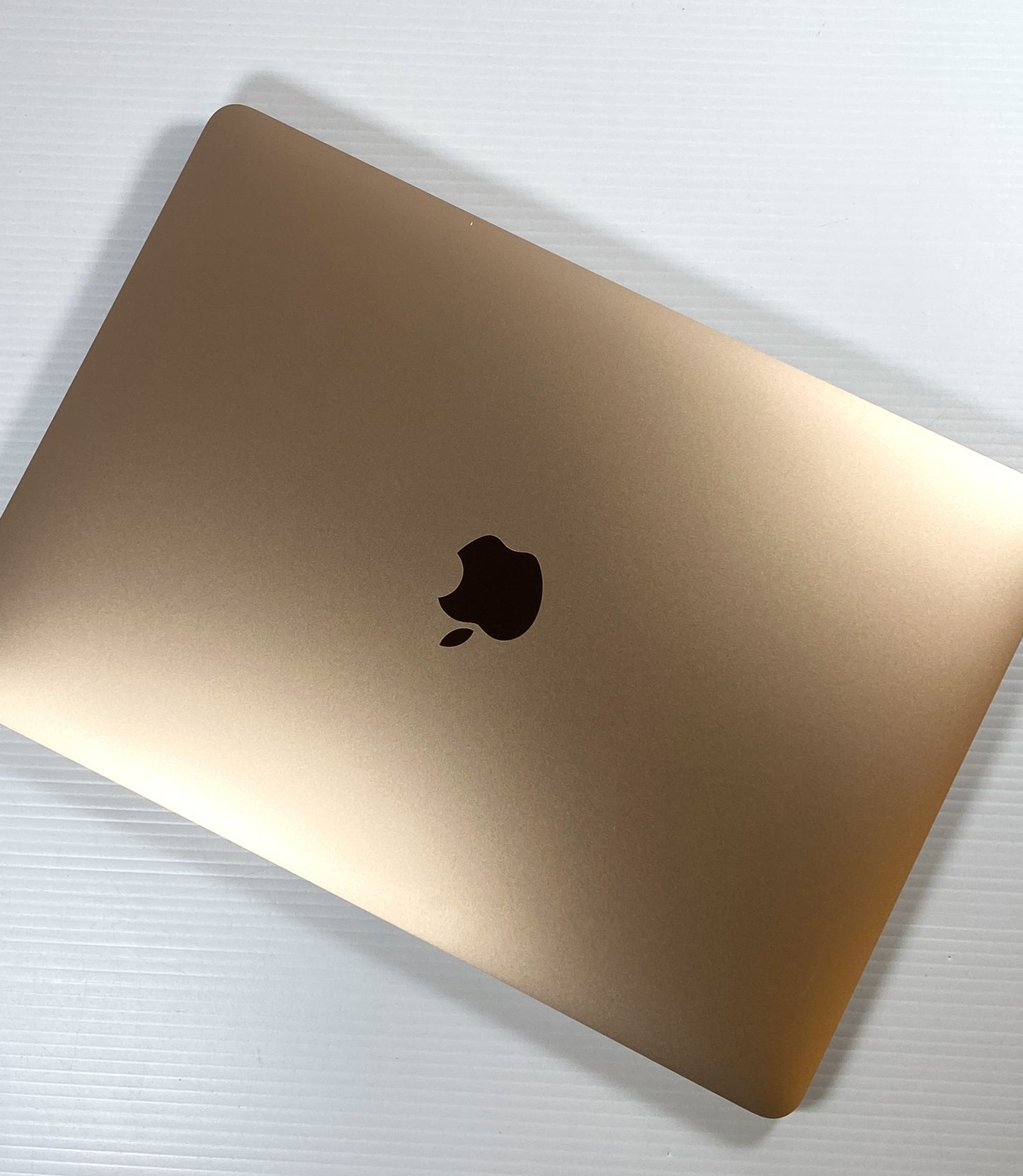 MacBook Air 2020 13” Rose Gold