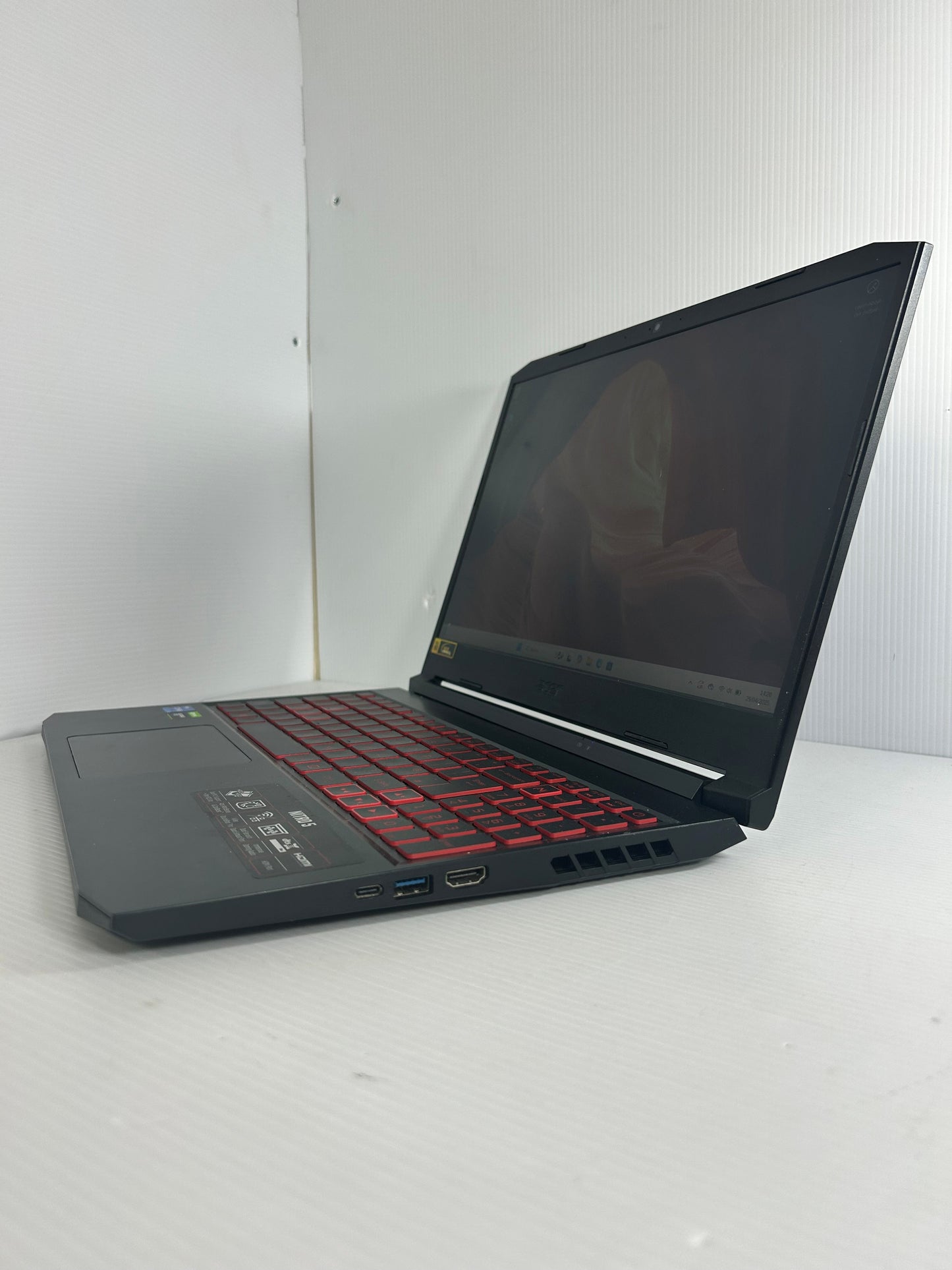 Acer Nitro AN515-56