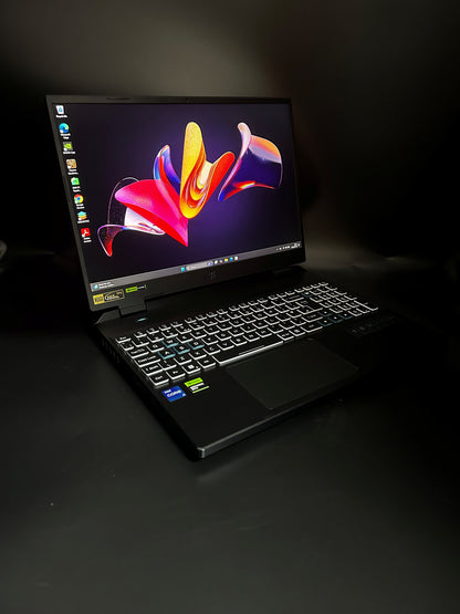 Acer Predator PHN16-71-SMS00393