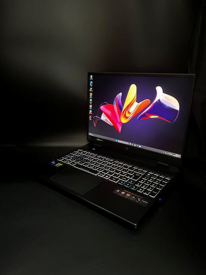Acer Predator PHN16-71-SMS00393
