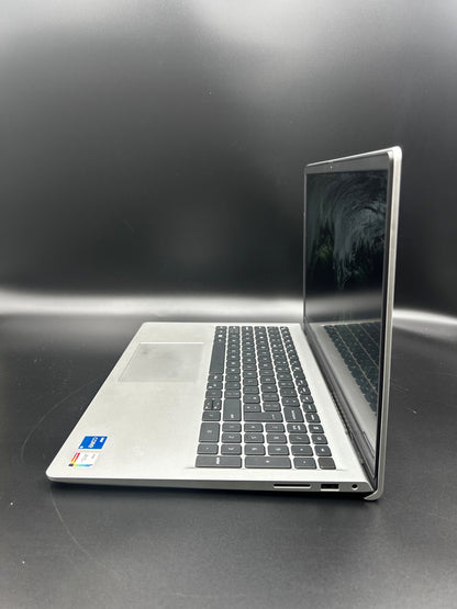 Dell Inspiron 15 3530