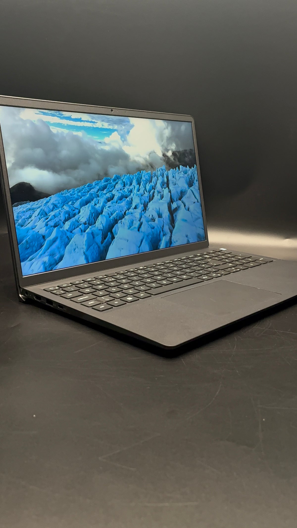 Dell Pro 15 Essential