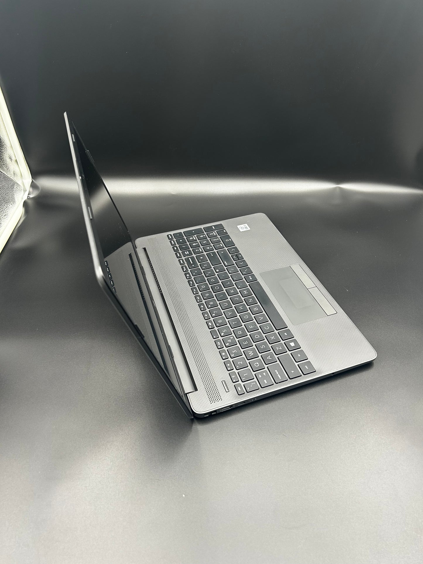 HP 250 G8 Notebook PC