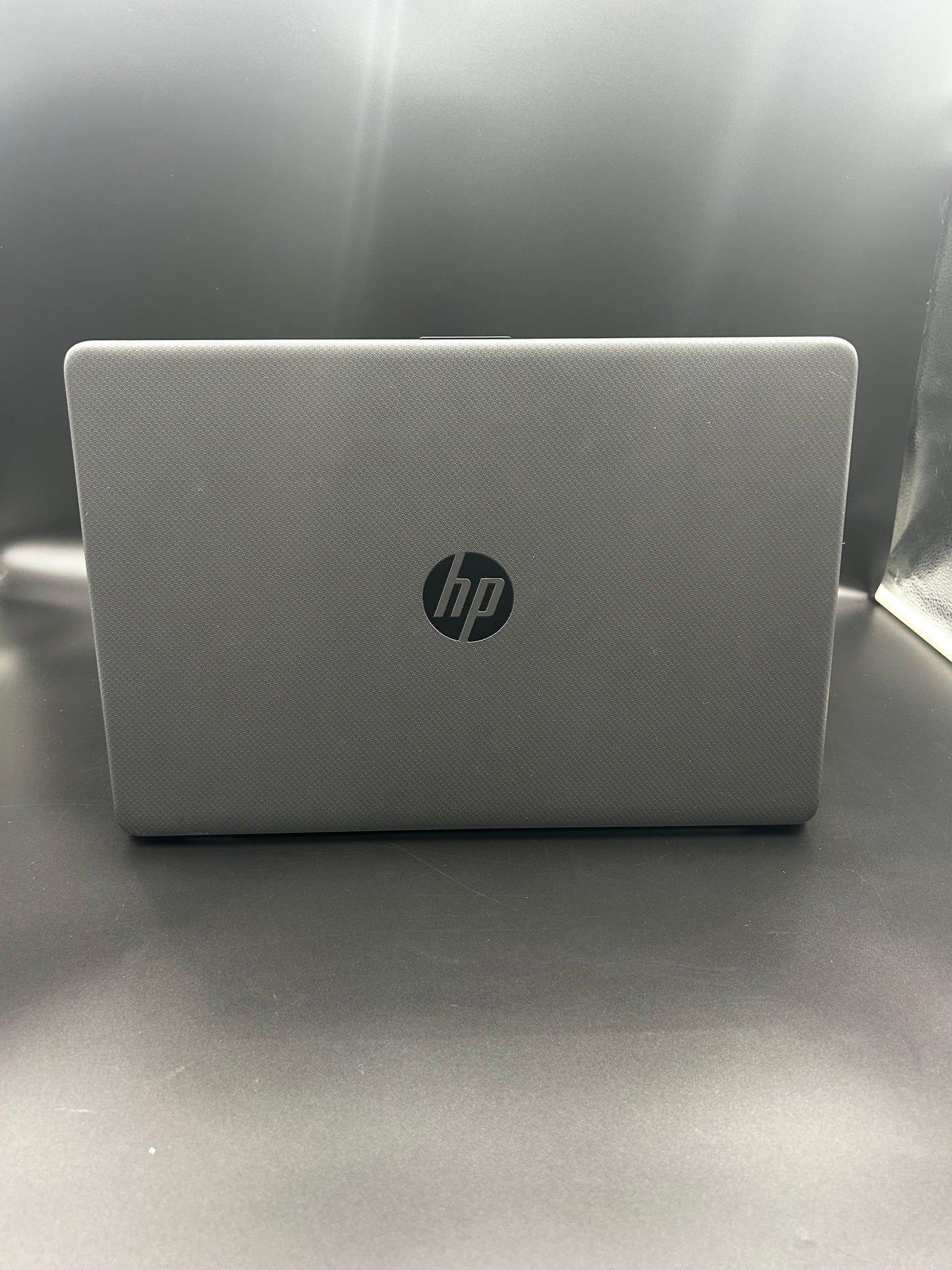 HP 250 G8 Notebook PC