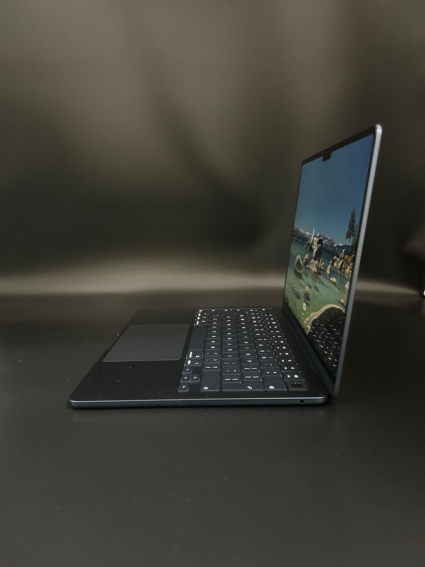 MacBook Air 13" Midnight M4 A3240