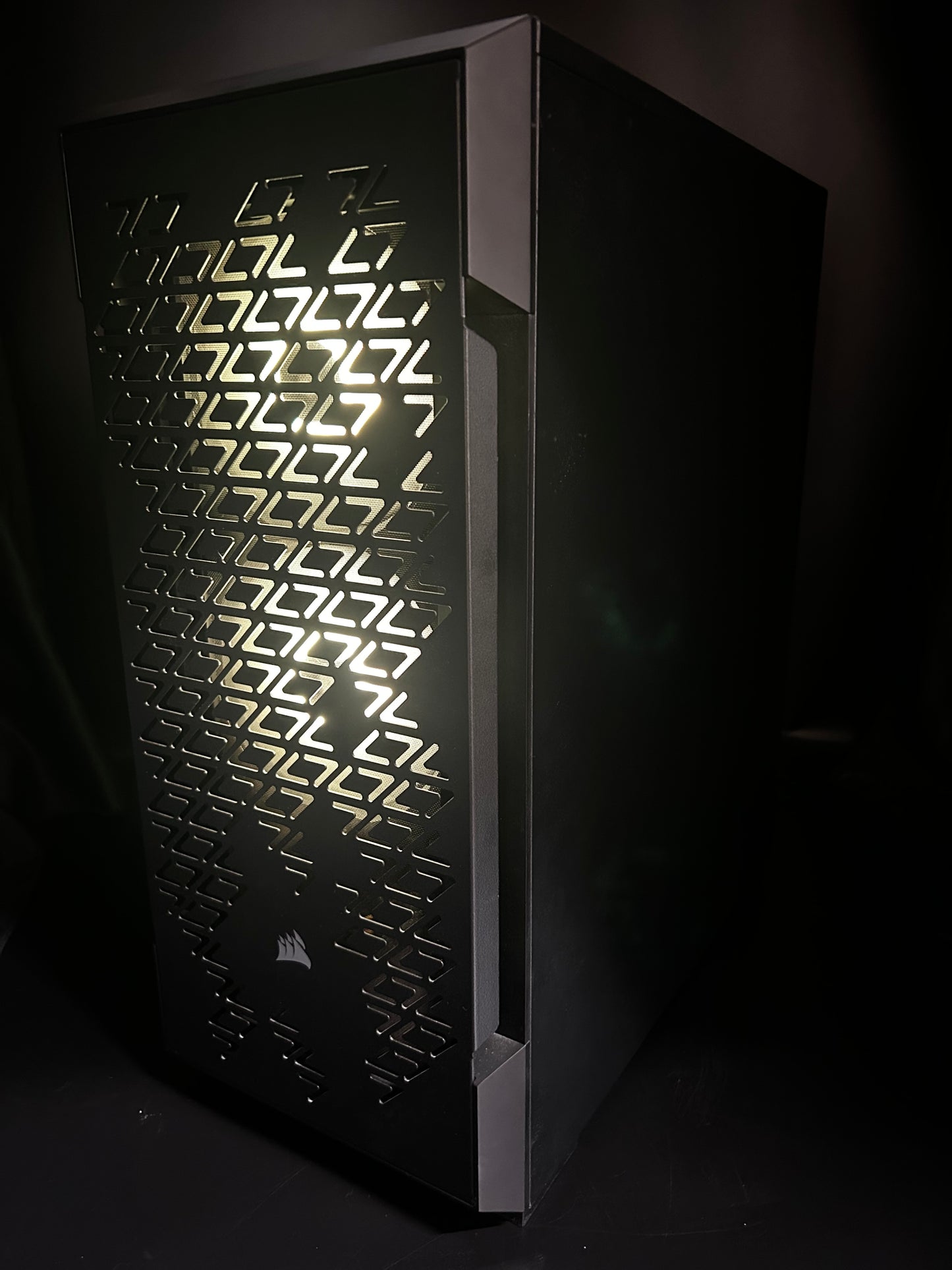 Corsair 220T RGB