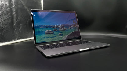 Apple MacBook Pro 13" (M1, 2020) - Space Grey