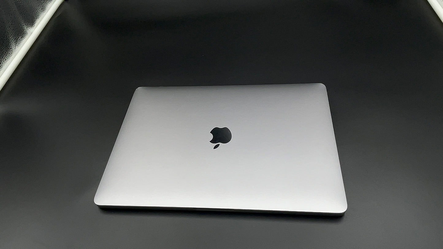 Apple MacBook Pro 13" (M1, 2020) - Space Grey