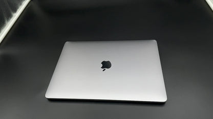 Apple MacBook Pro 13" (M1, 2020) - Space Grey