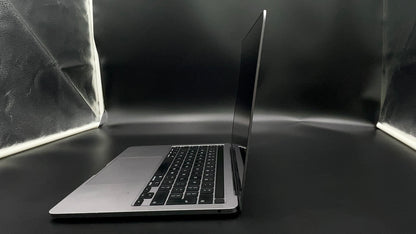 Apple MacBook Pro 13" (M1, 2020) - Space Grey