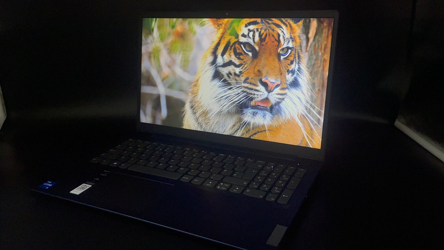 LENOVO IdealPad 15IAU7