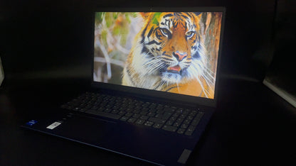 LENOVO IdealPad 15IAU7