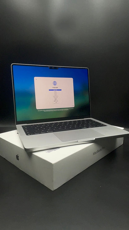 MacBook Pro 14" 2025 - SMS00386